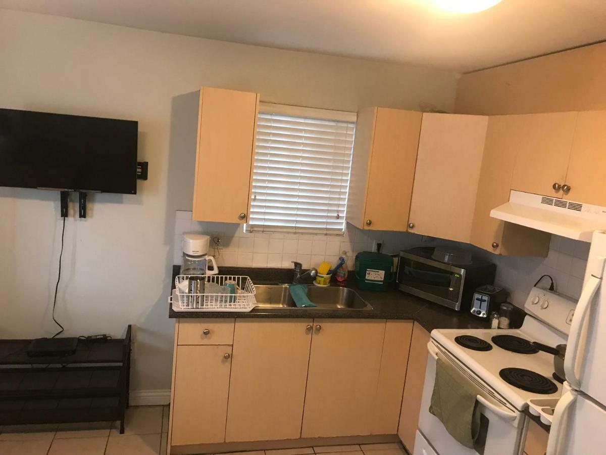 Great Place To Stay Ванкувър Екстериор снимка